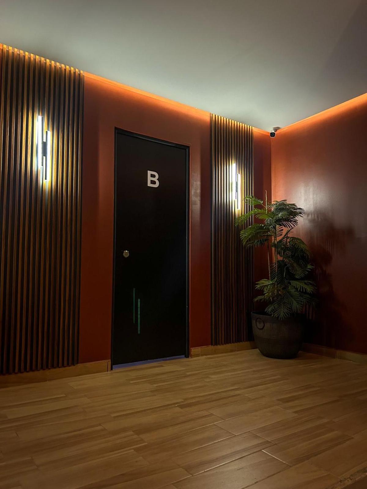 Spartacus Hostel Boutique For Men Puerto Vallarta Eksteriør billede