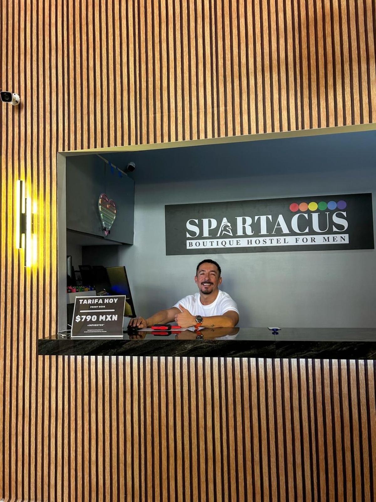 Spartacus Hostel Boutique For Men Puerto Vallarta Eksteriør billede